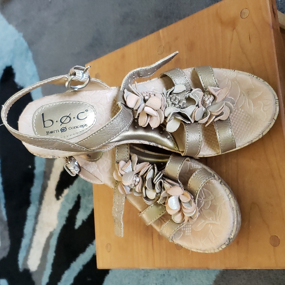 BOC gold tone sandals in size 6.